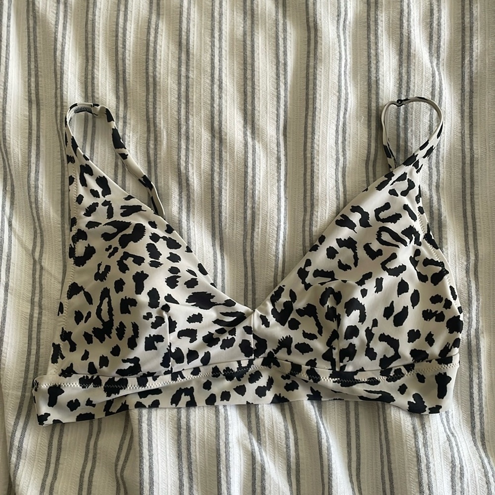 Aerie scoop style bikini top